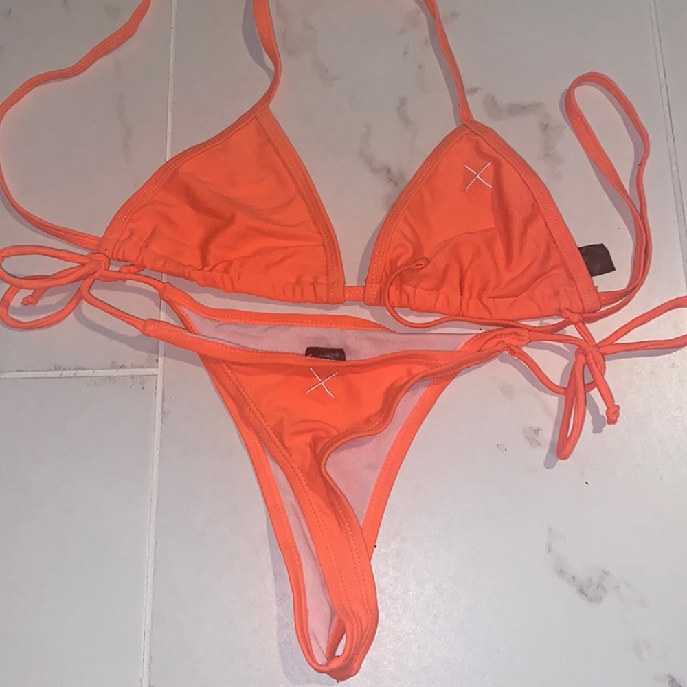 BoutineLA bathing suit S